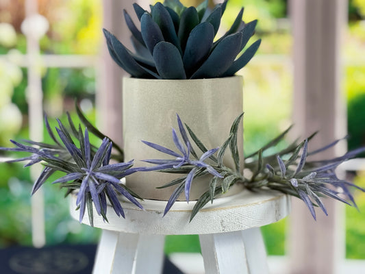 Tumbler Oopsie Planter – Small Concrete Pot with Drainage Hole